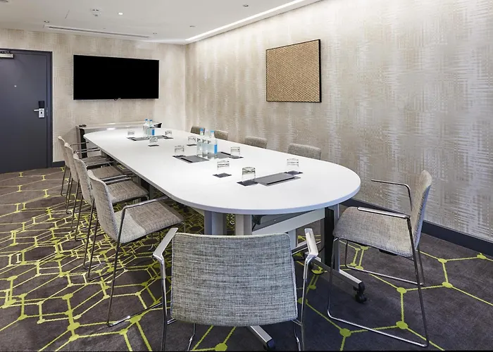 Hilton London Heathrow AirportAirport Hotel